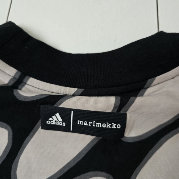 NWT Urban Outfitters Adidas X Merimekko Future Icons 3-Stripes Tee XS - Picture 8 of 12